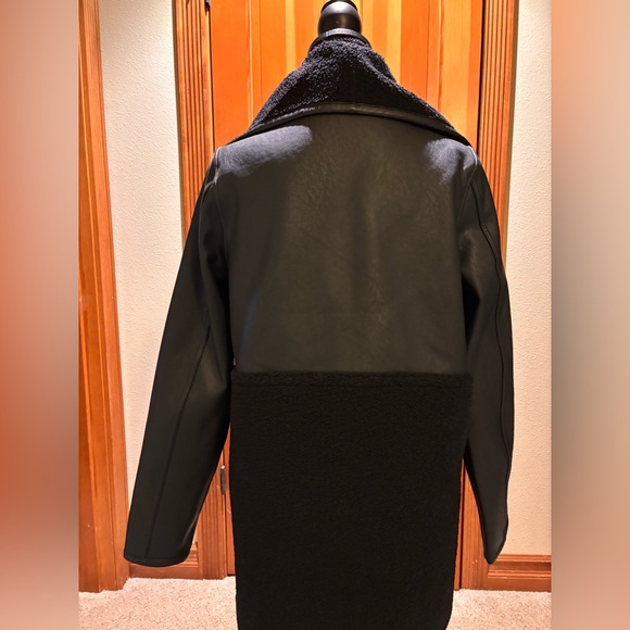 Spanx Stylish Black Cowl Wrapped Jacket, size M. - Picture 3 of 4